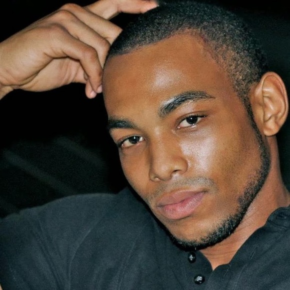 Meet your Posher, Roger - Picture 1 of 1